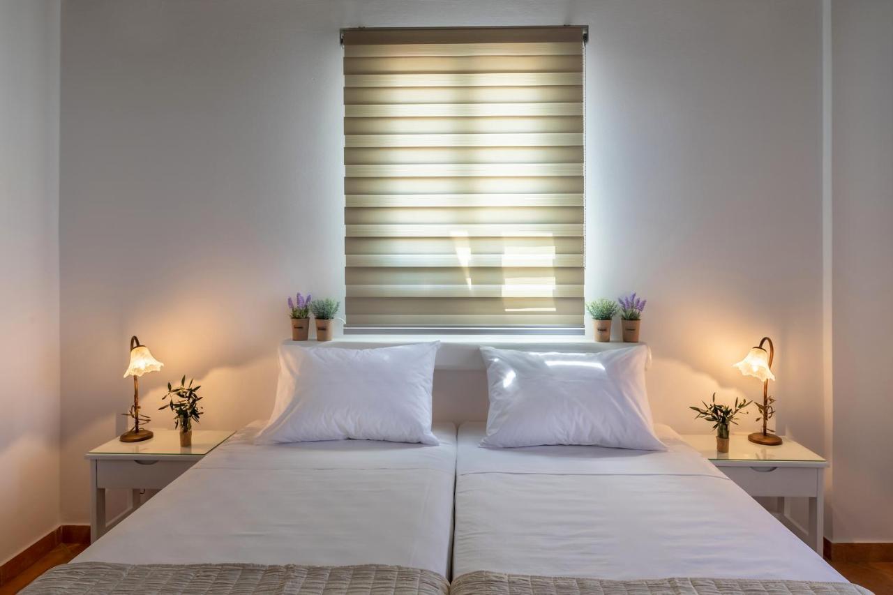 Olivas Rooms Галисас Екстериор снимка